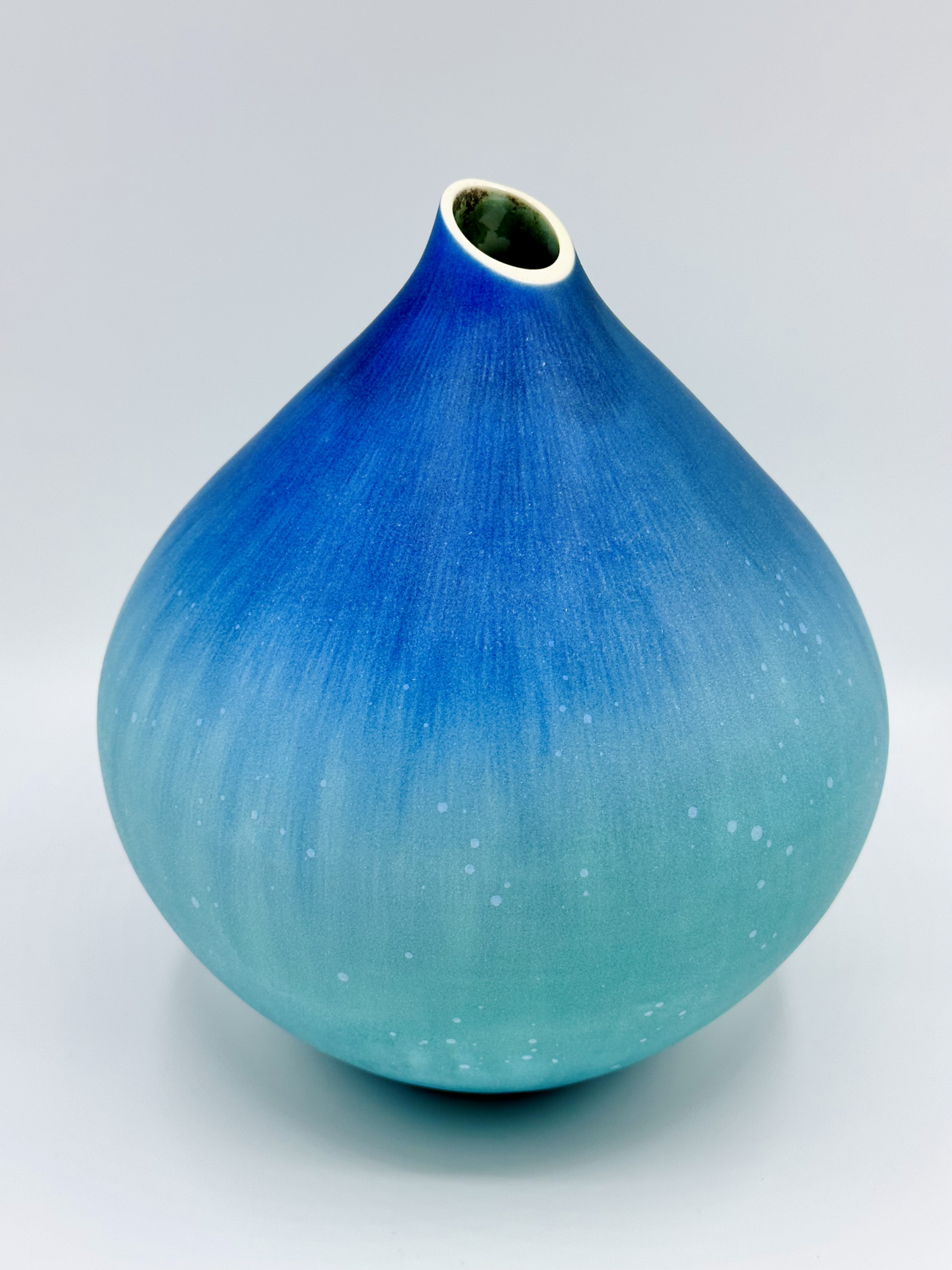 Eun Pottery Drop of Serenity